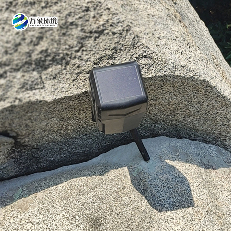 裂缝监测一体机